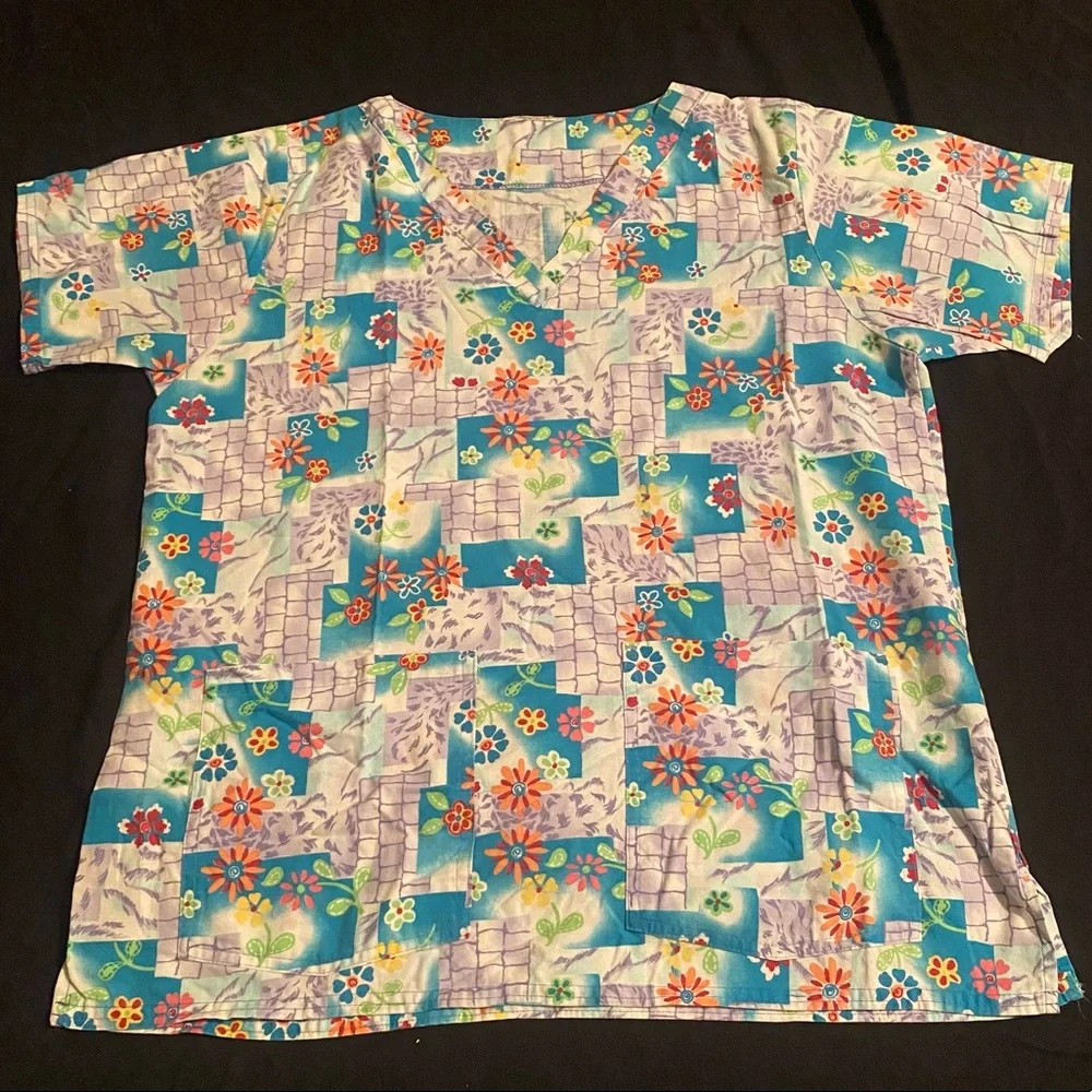 SCRUB TOPS - Picture 4 of 16